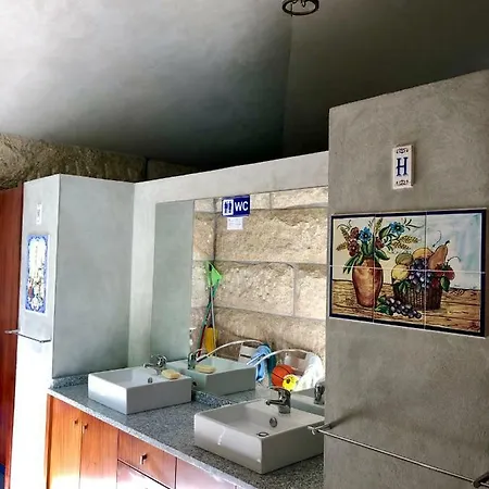 De La Tour - Quinta Da Prelada Simão *