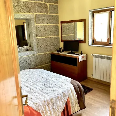 De La Tour - Quinta Da Prelada Simão *