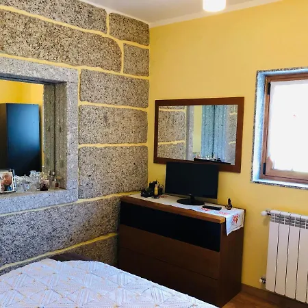 De La Tour - Quinta Da Prelada Simão *