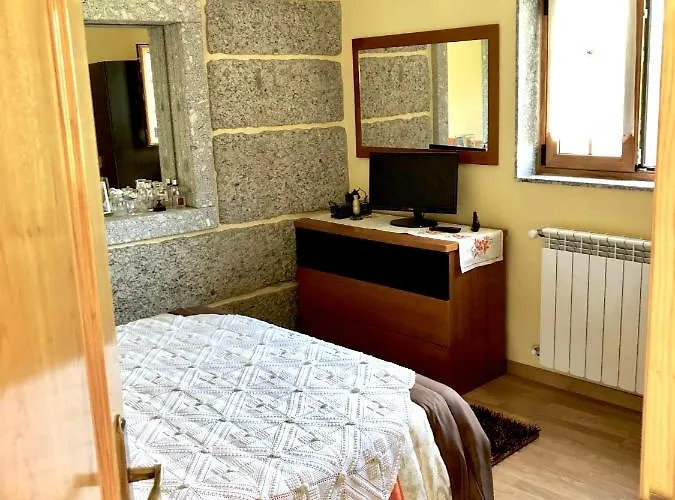 De La Tour - Quinta Da Prelada Simao *