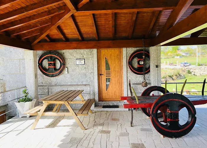 De La Tour - Quinta Da Prelada Simao *