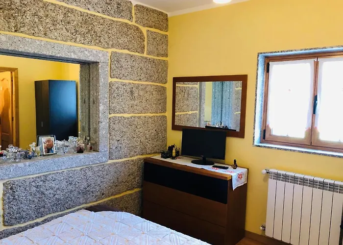 De La Tour - Quinta Da Prelada Simao *